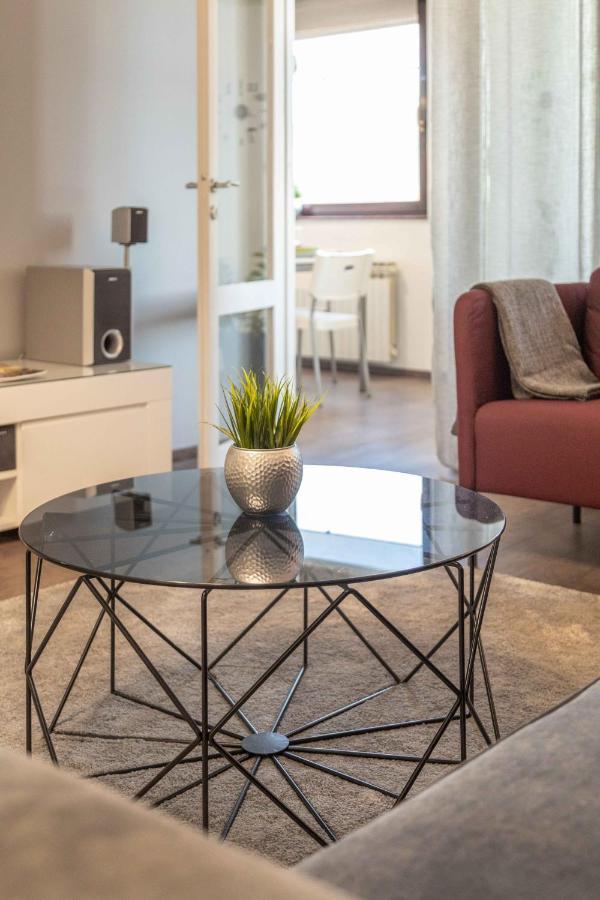 Modern Apartment Near Faculty Of El Engineering Zagreb Exterior foto